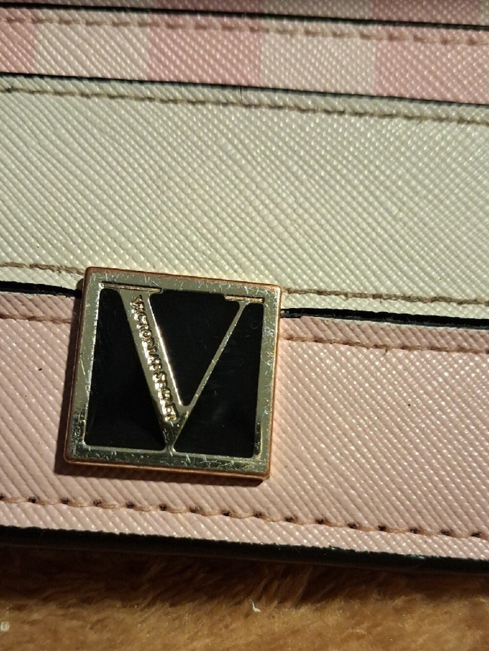 Victoria's Secret Pink & White Stripe Card Holder Keyring - Picture 3 of 3